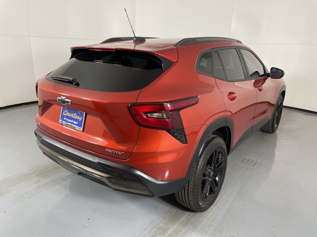2024 Chevrolet Trax ACTIV photo 8