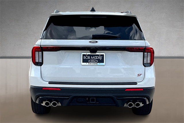 2025 Ford Explorer ST photo 4