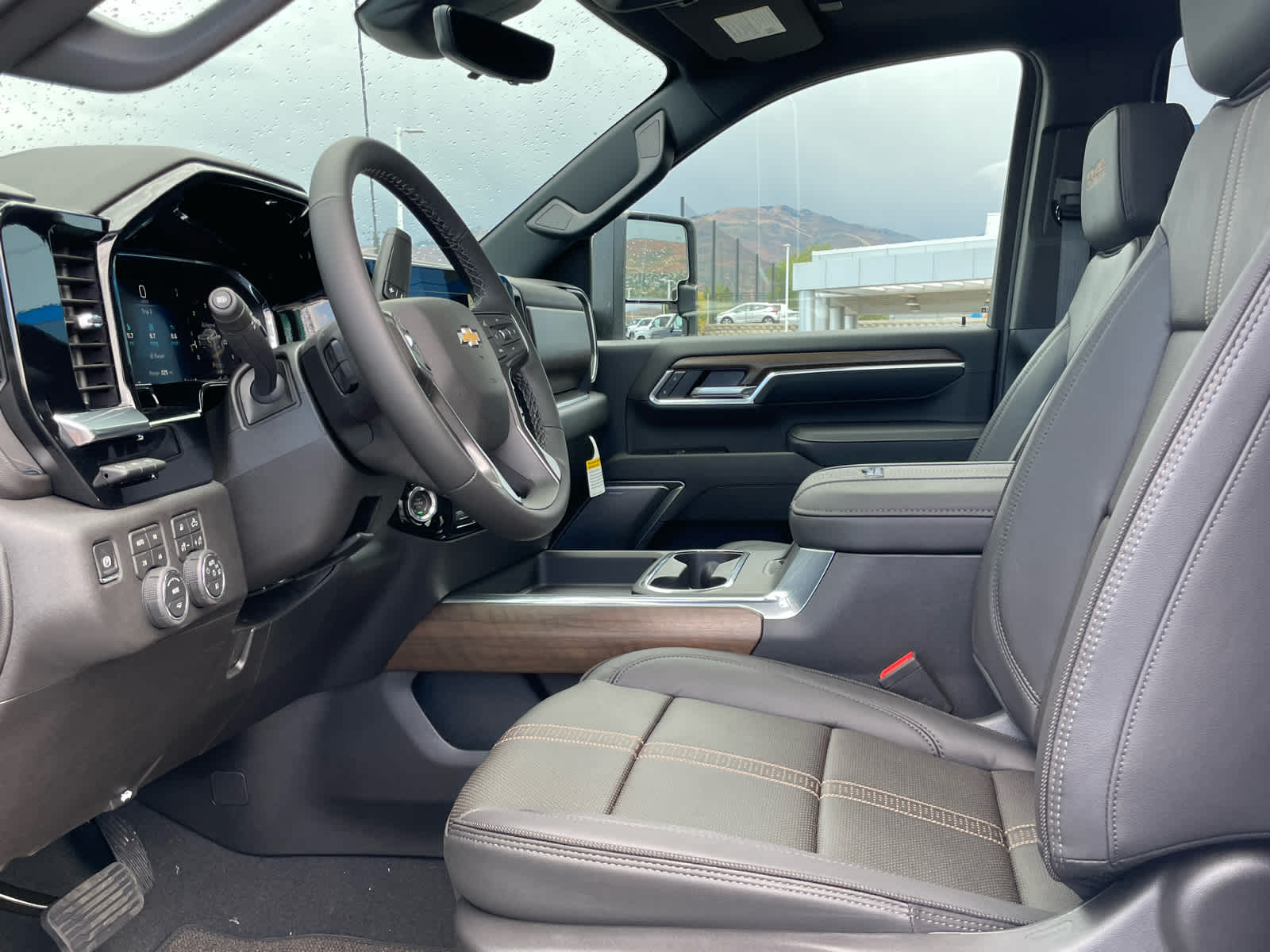 2026 Chevrolet Silverado 3500HD High Country photo 23