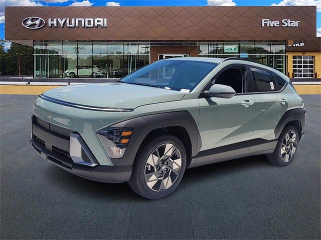 2025 Hyundai Kona SEL photo 2