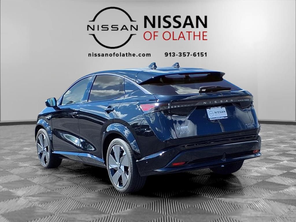 2025 Nissan ARIYA Platinum e-4ORCE photo 3