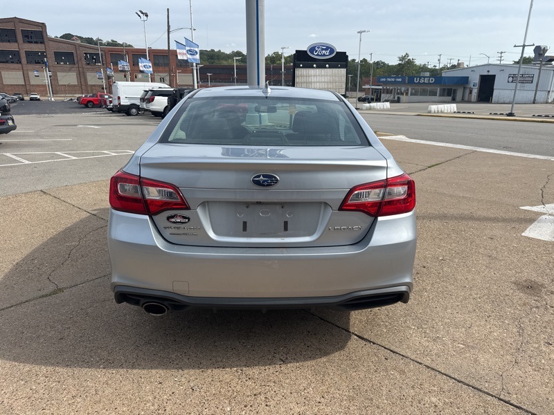 2018 Subaru Legacy 2.5i photo 4