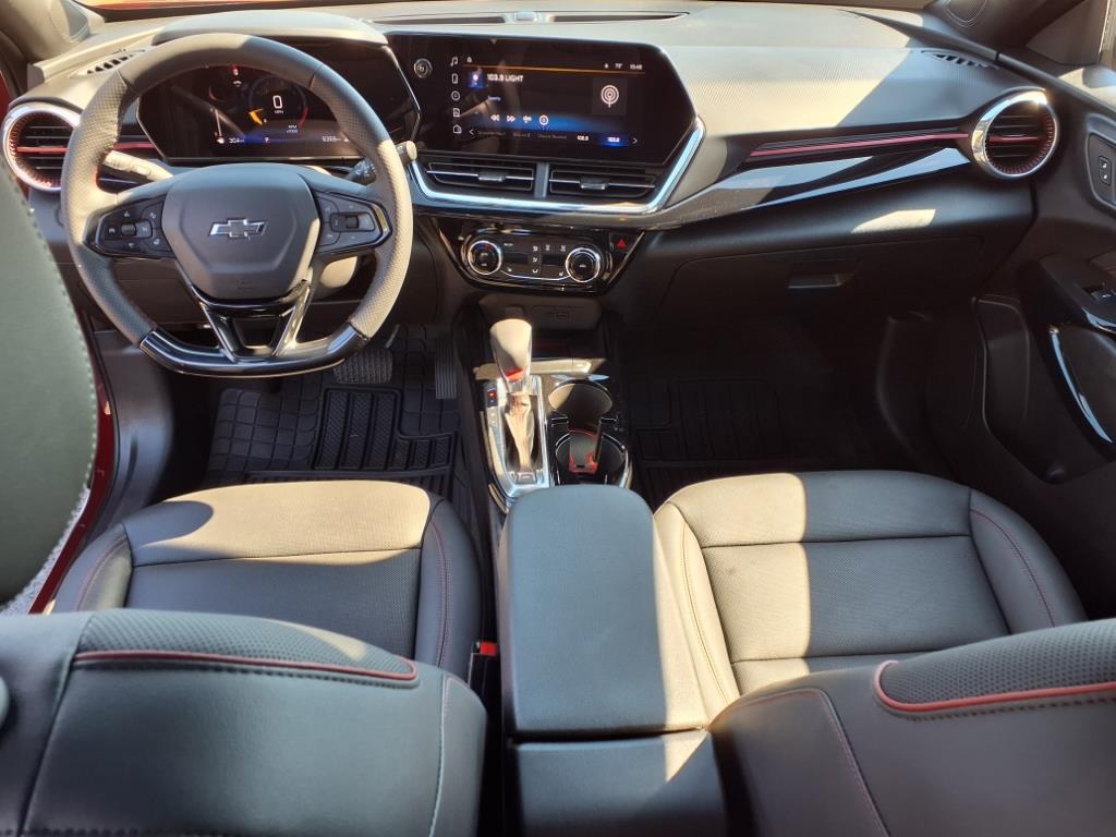 2025 Chevrolet Trax photo 11
