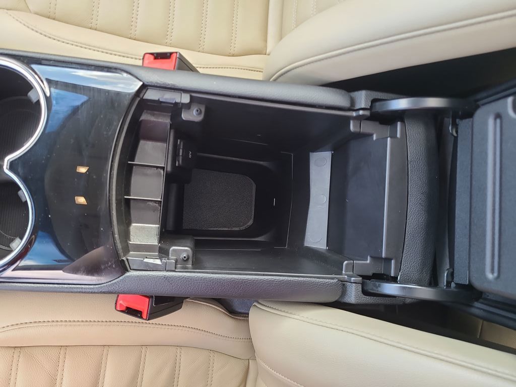 2018 Ford Edge SEL photo 28