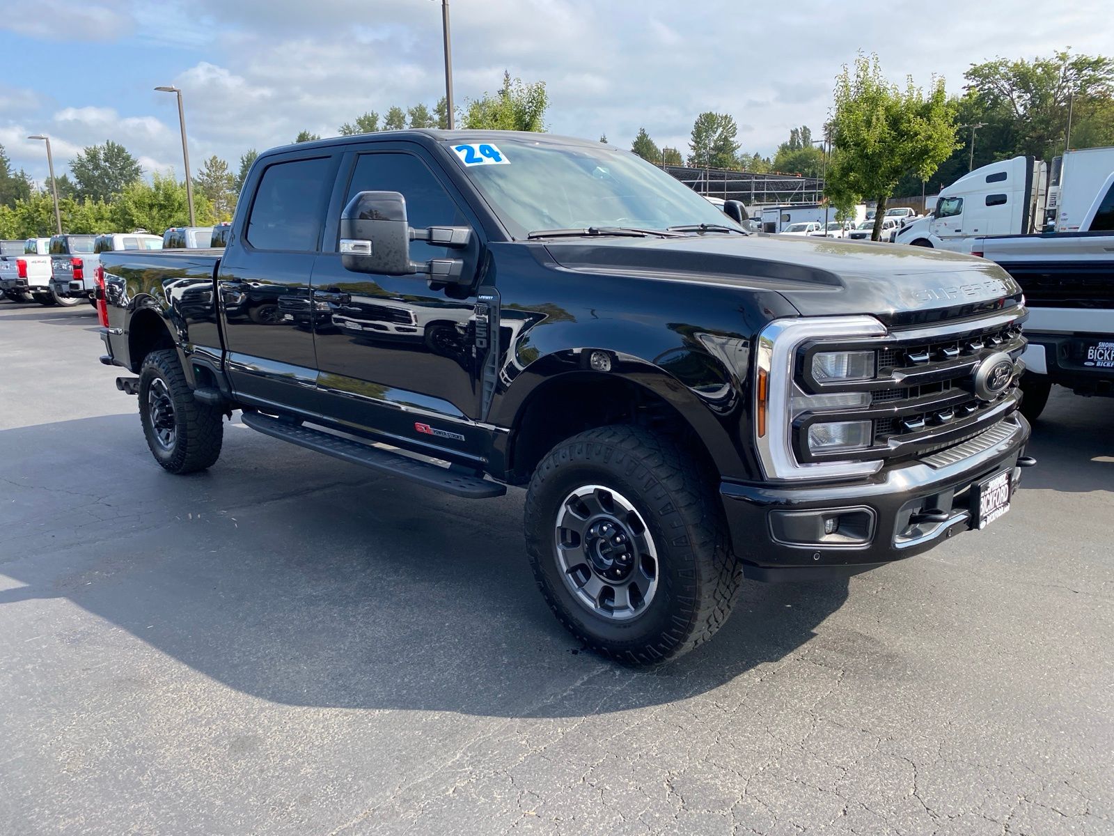 2024 Ford F-250 photo 3