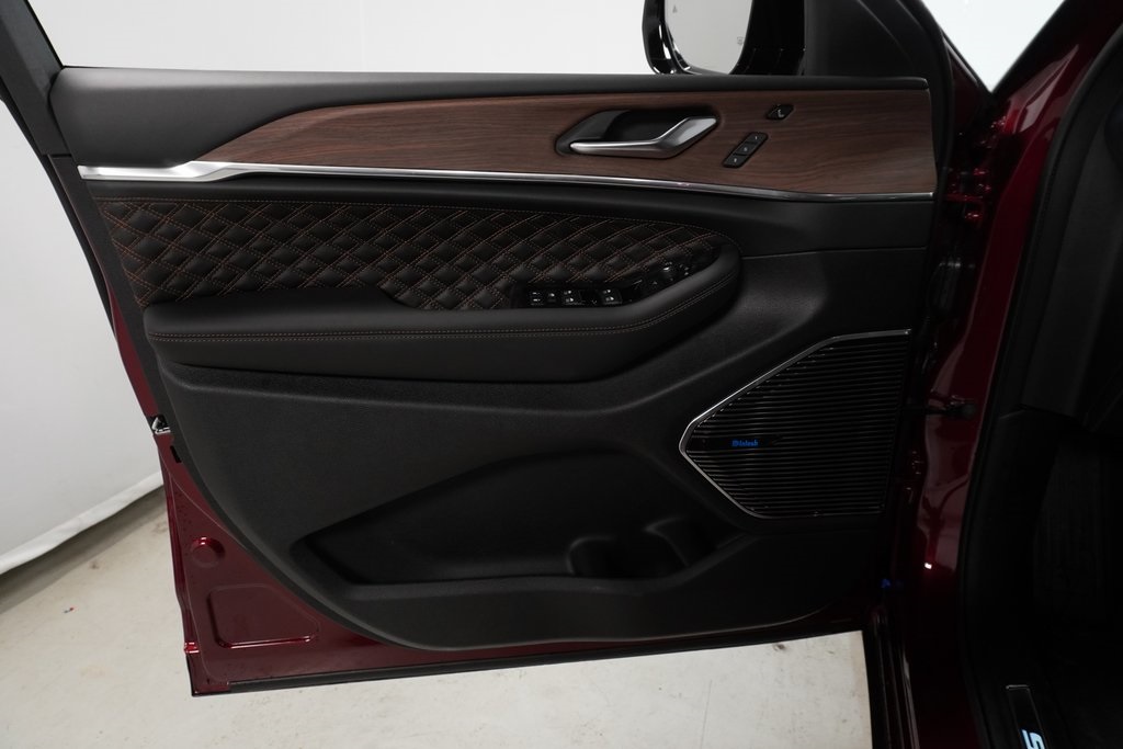2023 Jeep Grand Cherokee Summit Reserve 4xe photo 24
