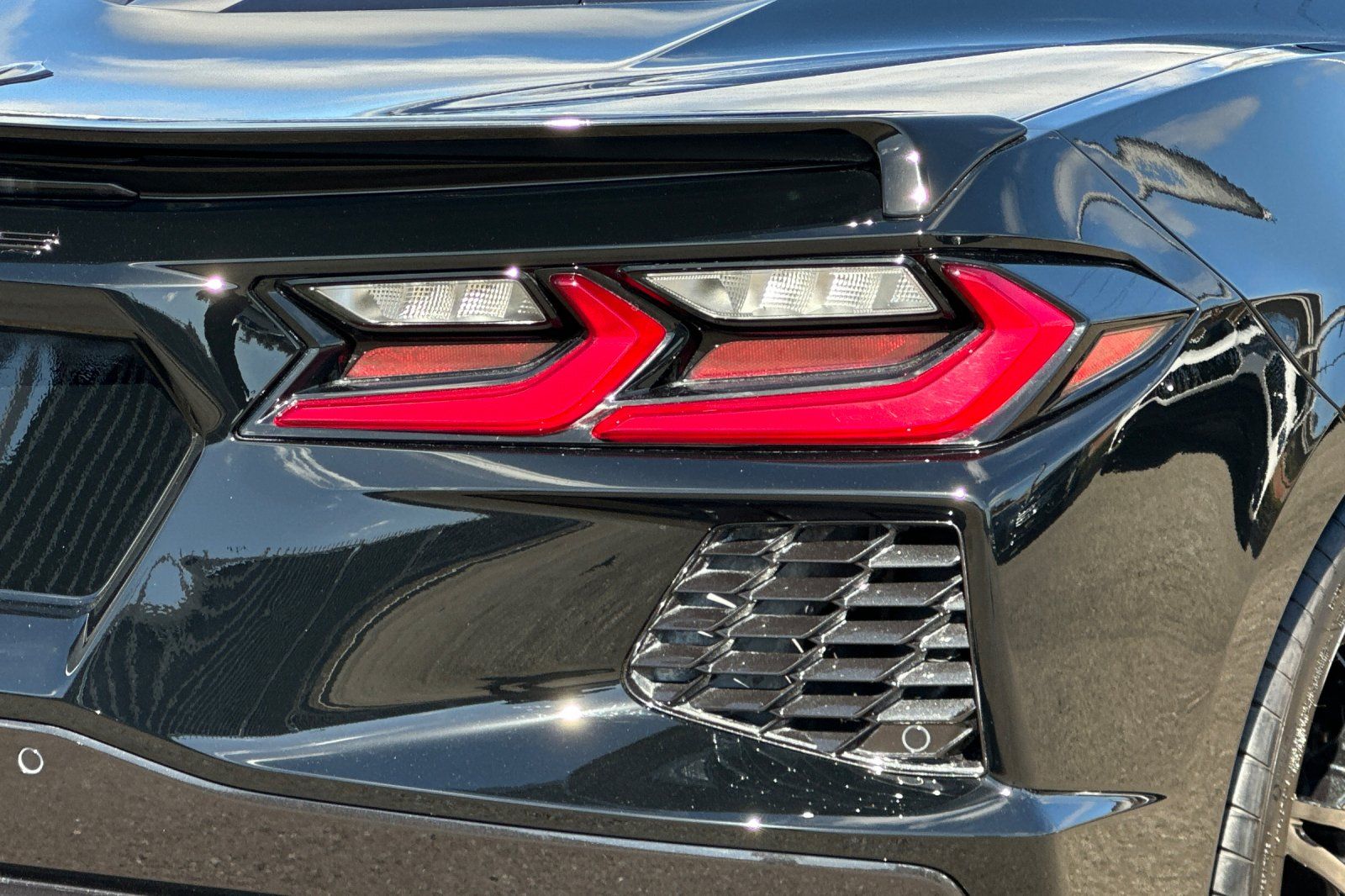 2022 Chevrolet Corvette Stingray 2LT photo 11