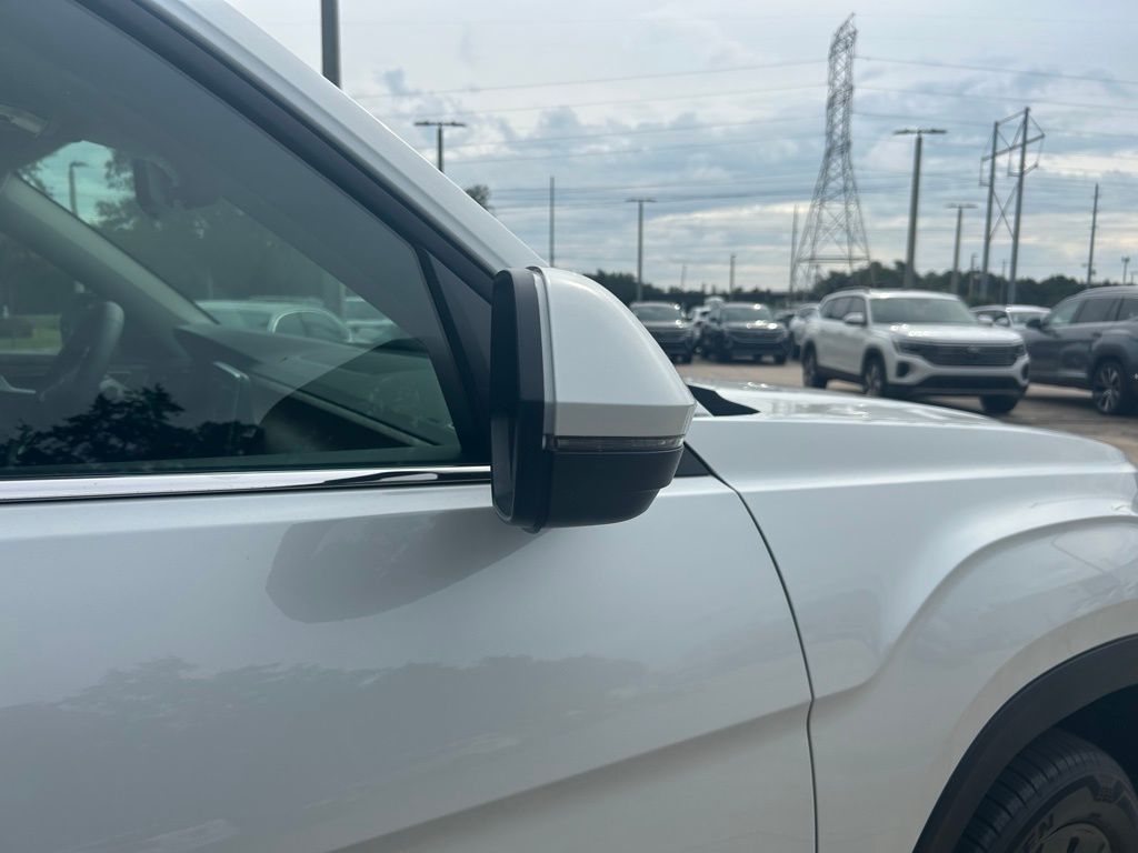 2026 Volkswagen Atlas SE Technology photo 22