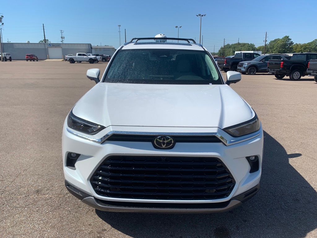 2026 Toyota Grand Highlander Limited AWD photo 2