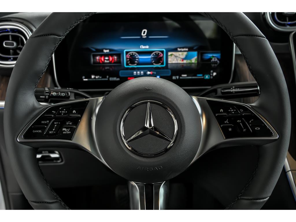 2026 Mercedes Benz GLC 300 4MATIC photo 13
