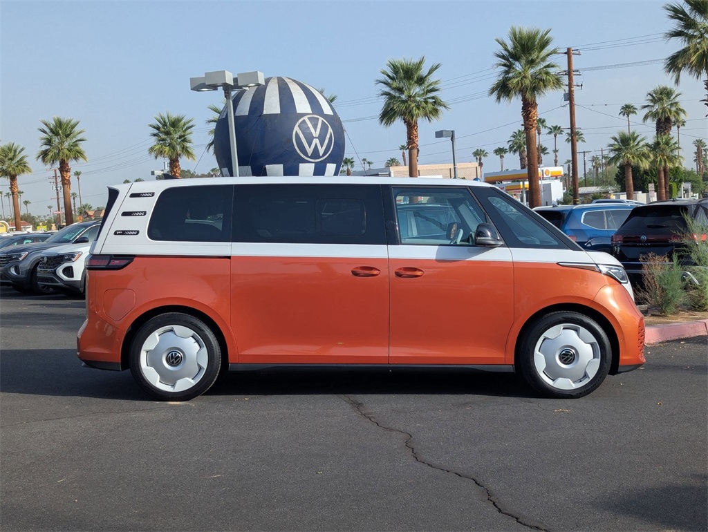 2025 Volkswagen ID. Buzz photo 2