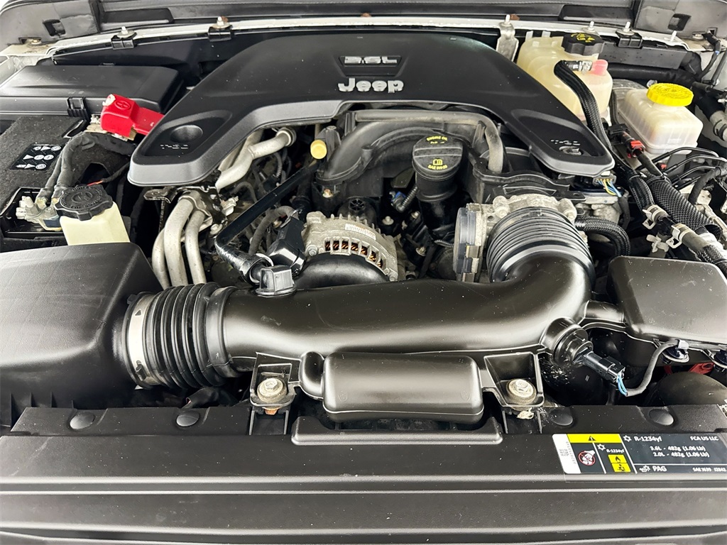 2019 Jeep Wrangler Unlimited Sahara photo 21