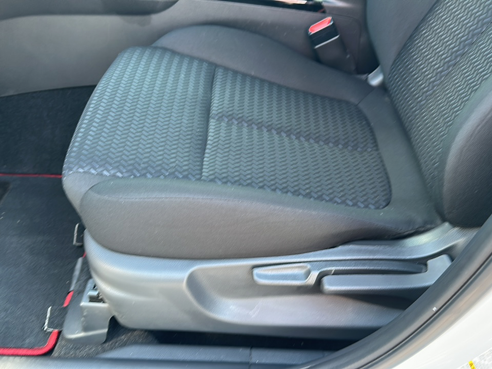 2024 Mitsubishi Eclipse Cross Ralliart photo 2