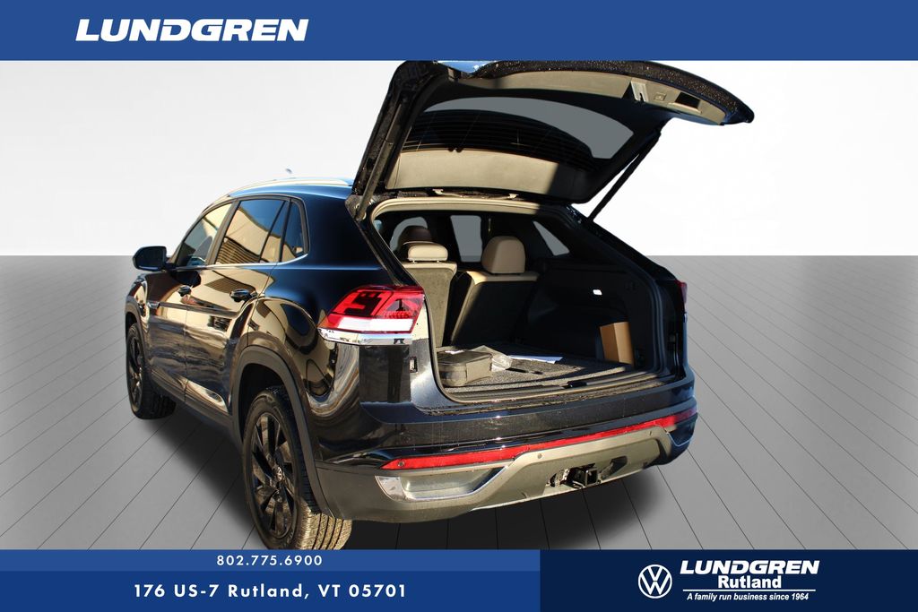 2025 Volkswagen Atlas Cross Sport SE Technology photo 4