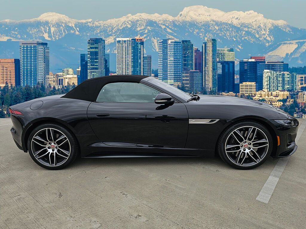 2021 Jaguar F-TYPE R-Dynamic photo 8
