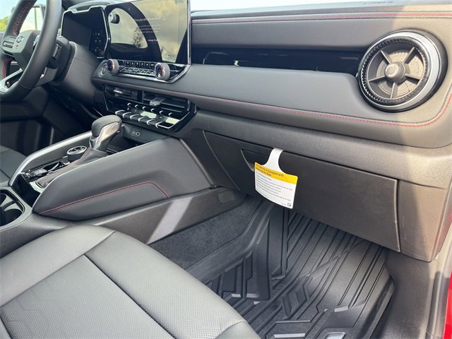 2026 Chevrolet Colorado Z71 photo 12