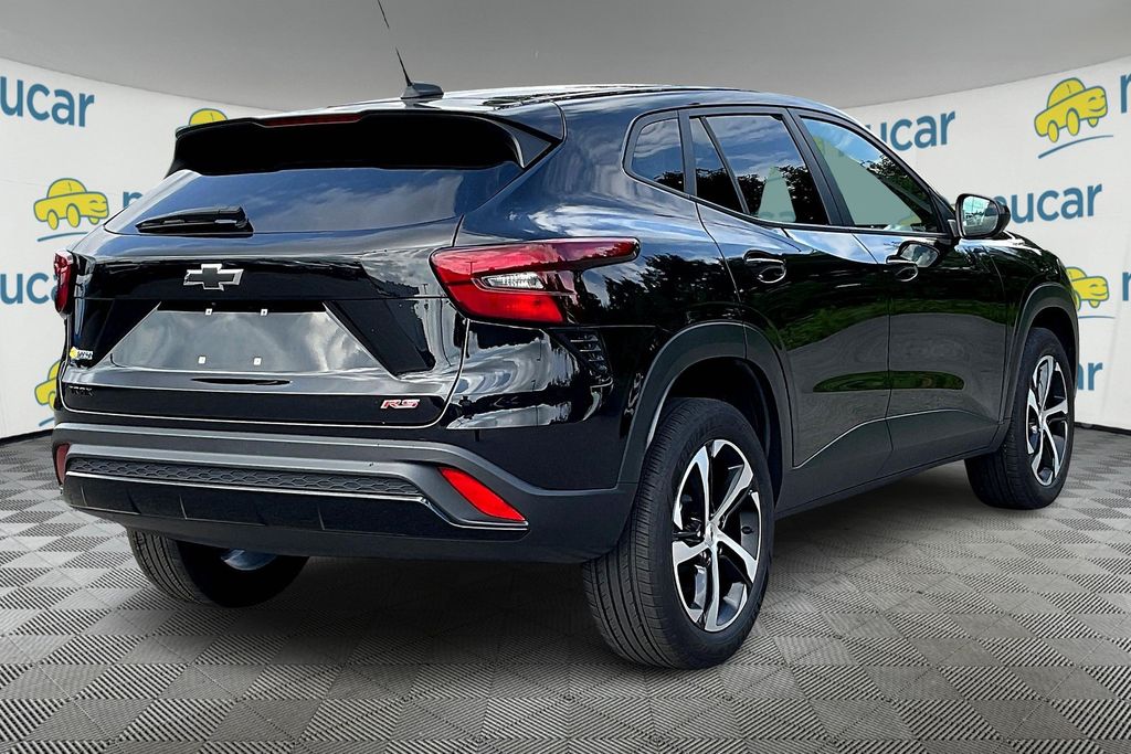 2024 Chevrolet Trax photo 6
