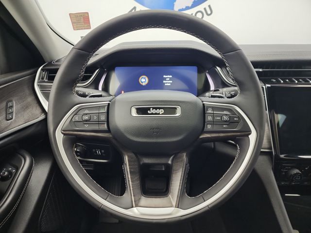 2023 Jeep Grand Cherokee Limited photo 30