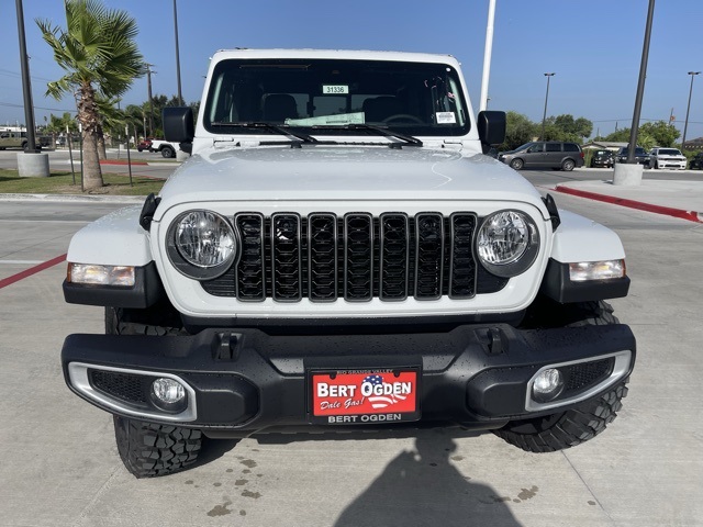 2025 Jeep Gladiator Sport photo 2