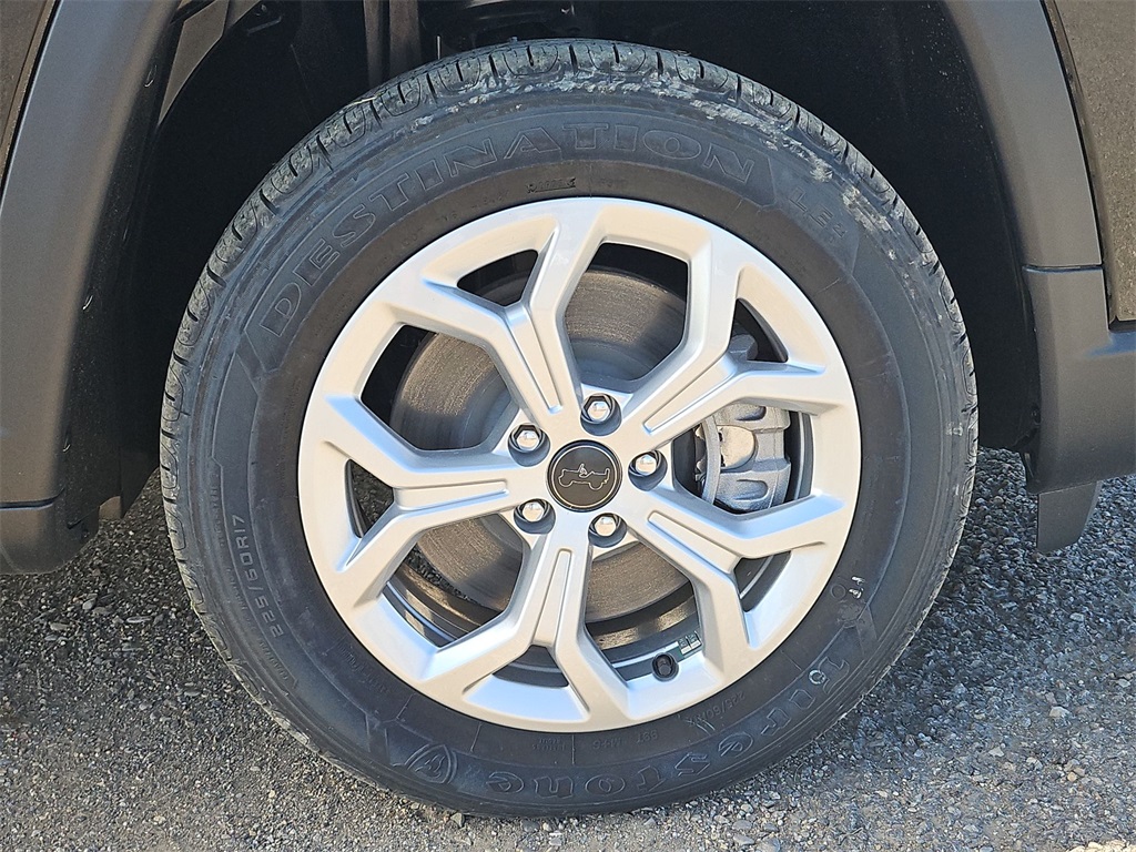 2025 Jeep Compass Latitude photo 43