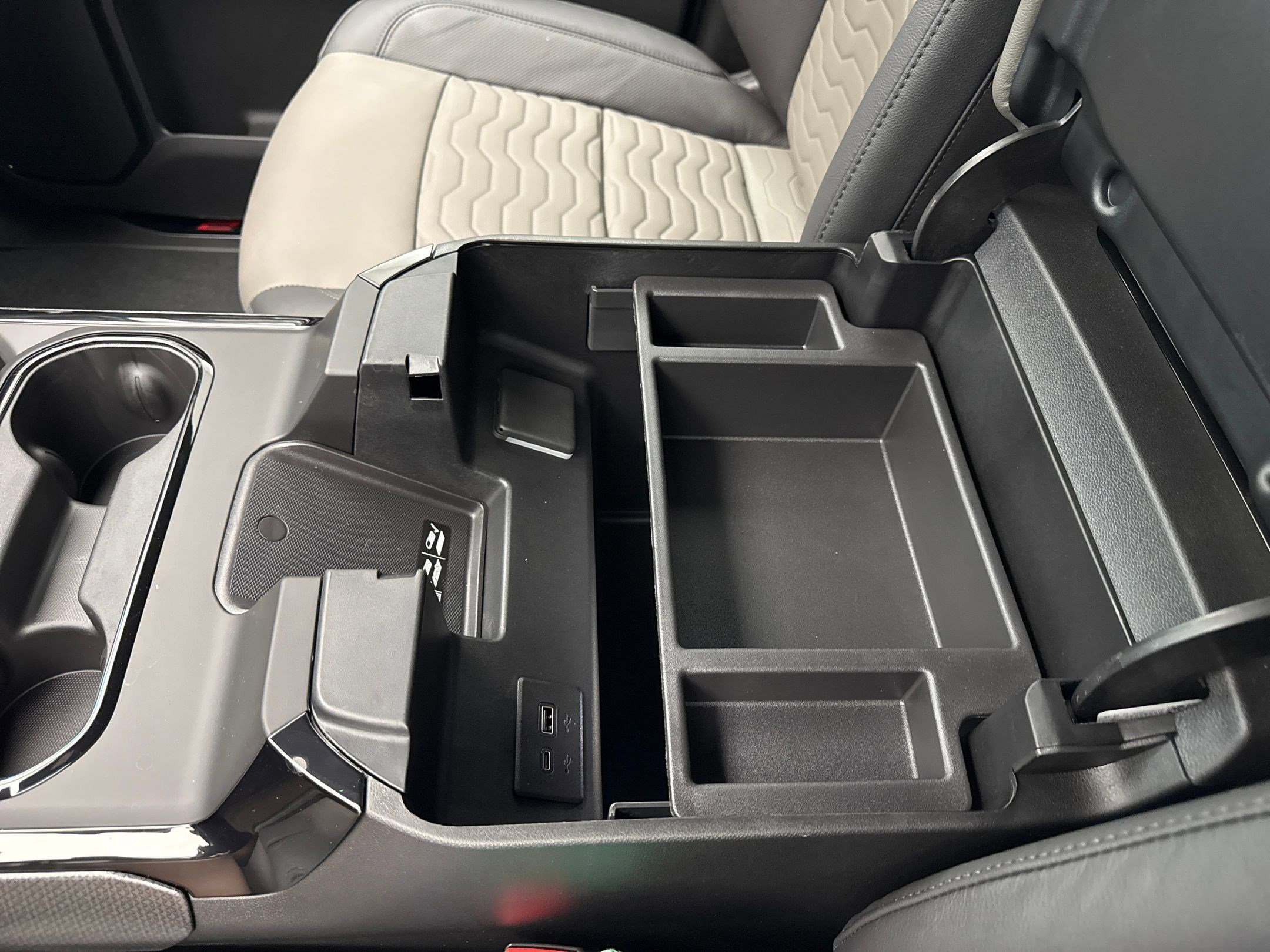 2025 Chevrolet Silverado ZR2 photo 36