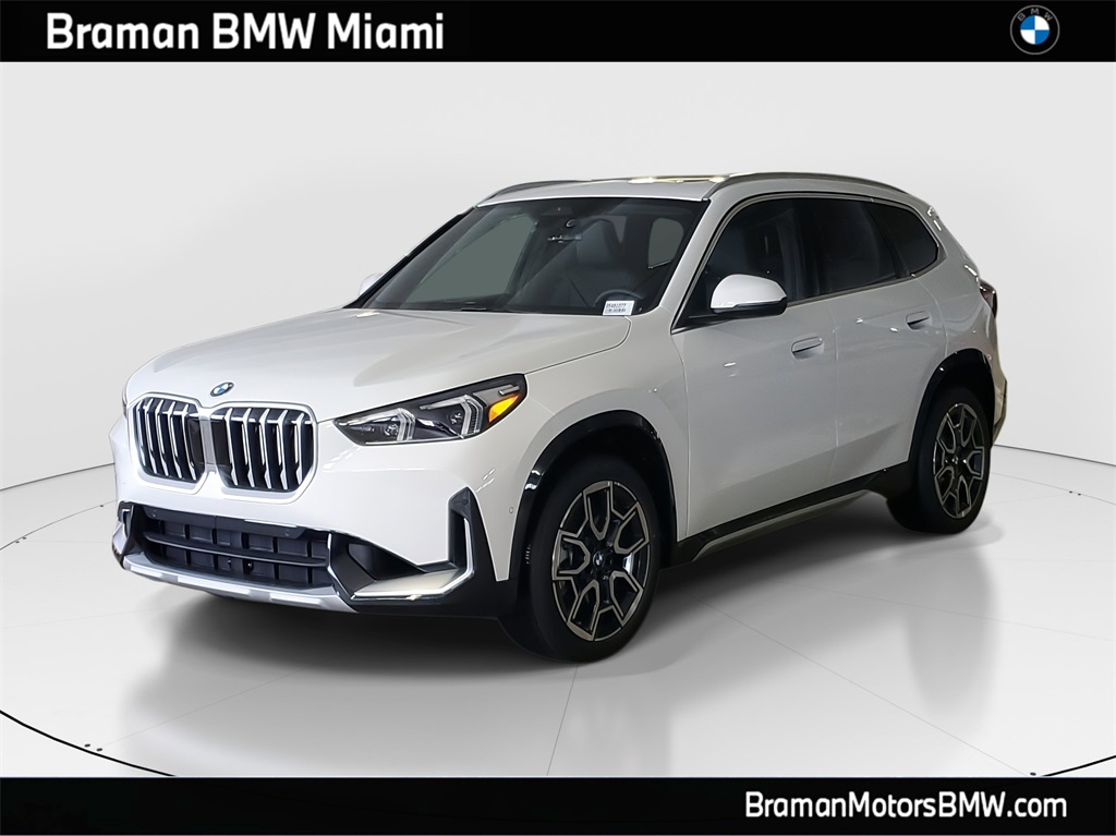 2026 BMW X1 28i's photo