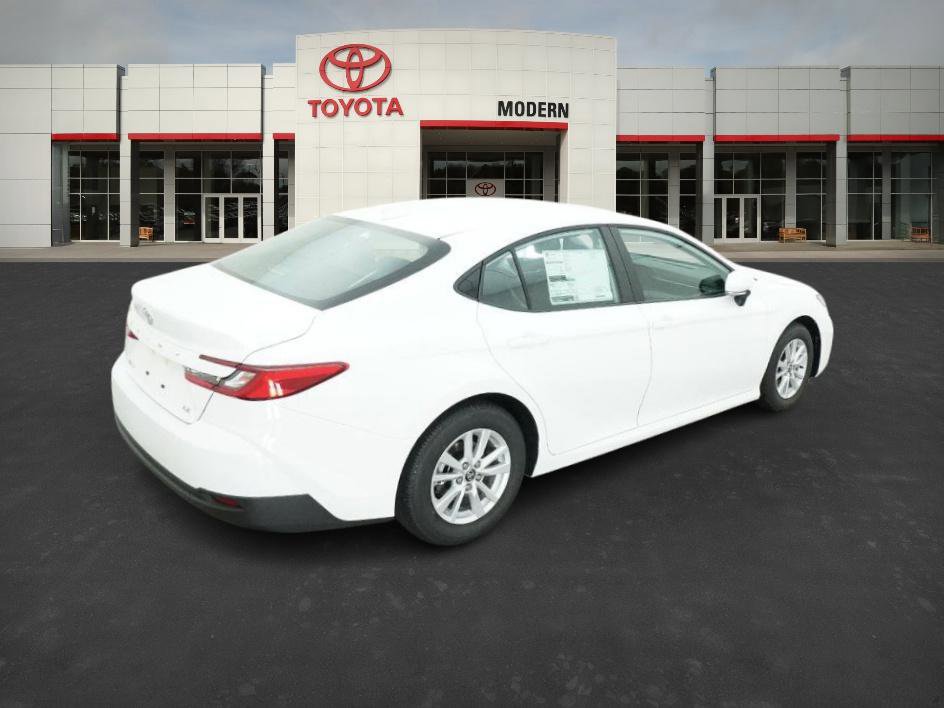 2025 Toyota Camry LE photo 22