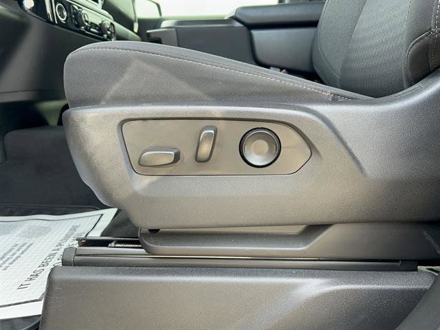 2023 Chevrolet Silverado 1500 LT photo 13