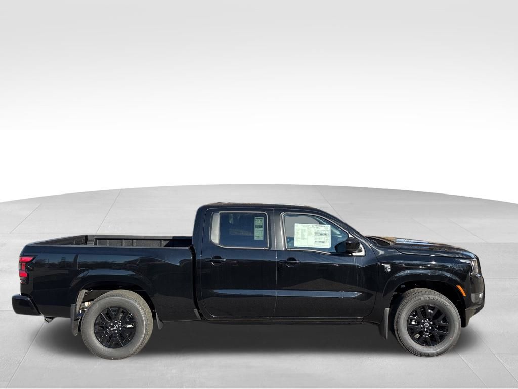 2026 Nissan Frontier Crew Cab SV photo 3