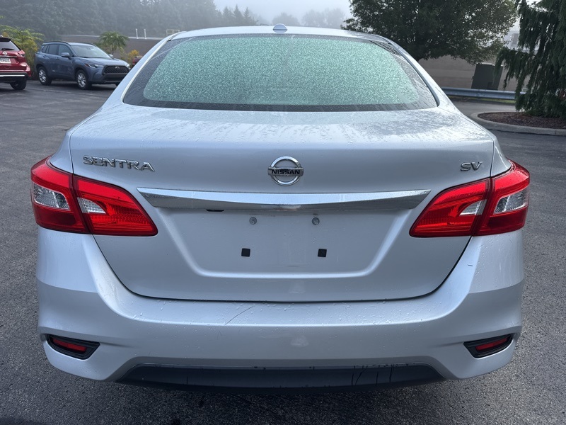 2019 Nissan Sentra SV photo 4