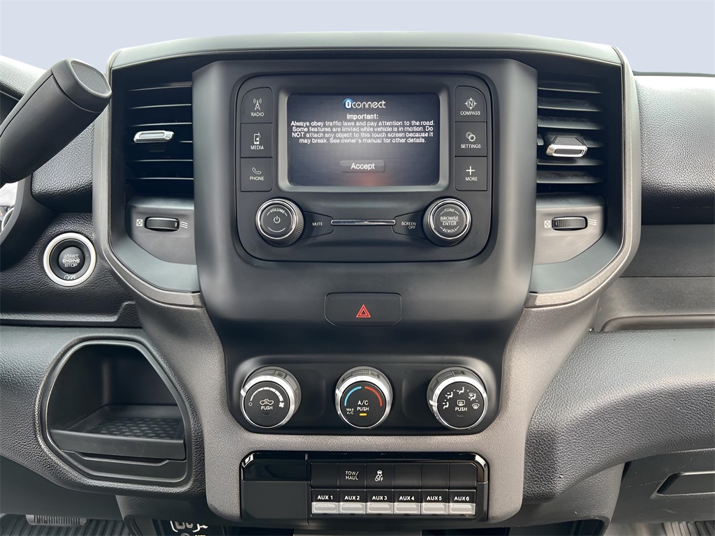 2022 Ram 5500 photo 15