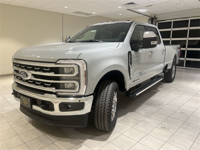 2026 Ford F-350 Super Duty Lariat's photo