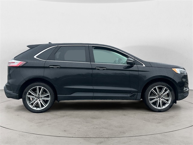 2024 Ford Edge Titanium photo 6