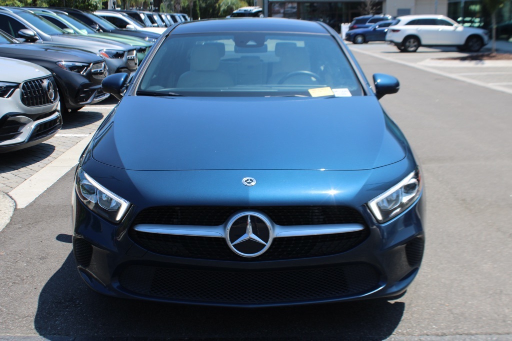 2022 Mercedes Benz A 220 photo 2