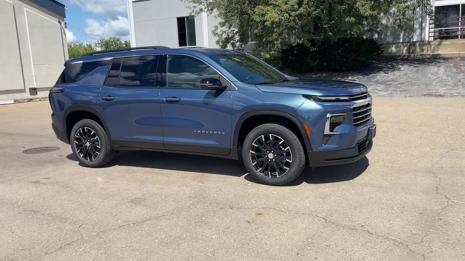 2026 Chevrolet Traverse photo 15