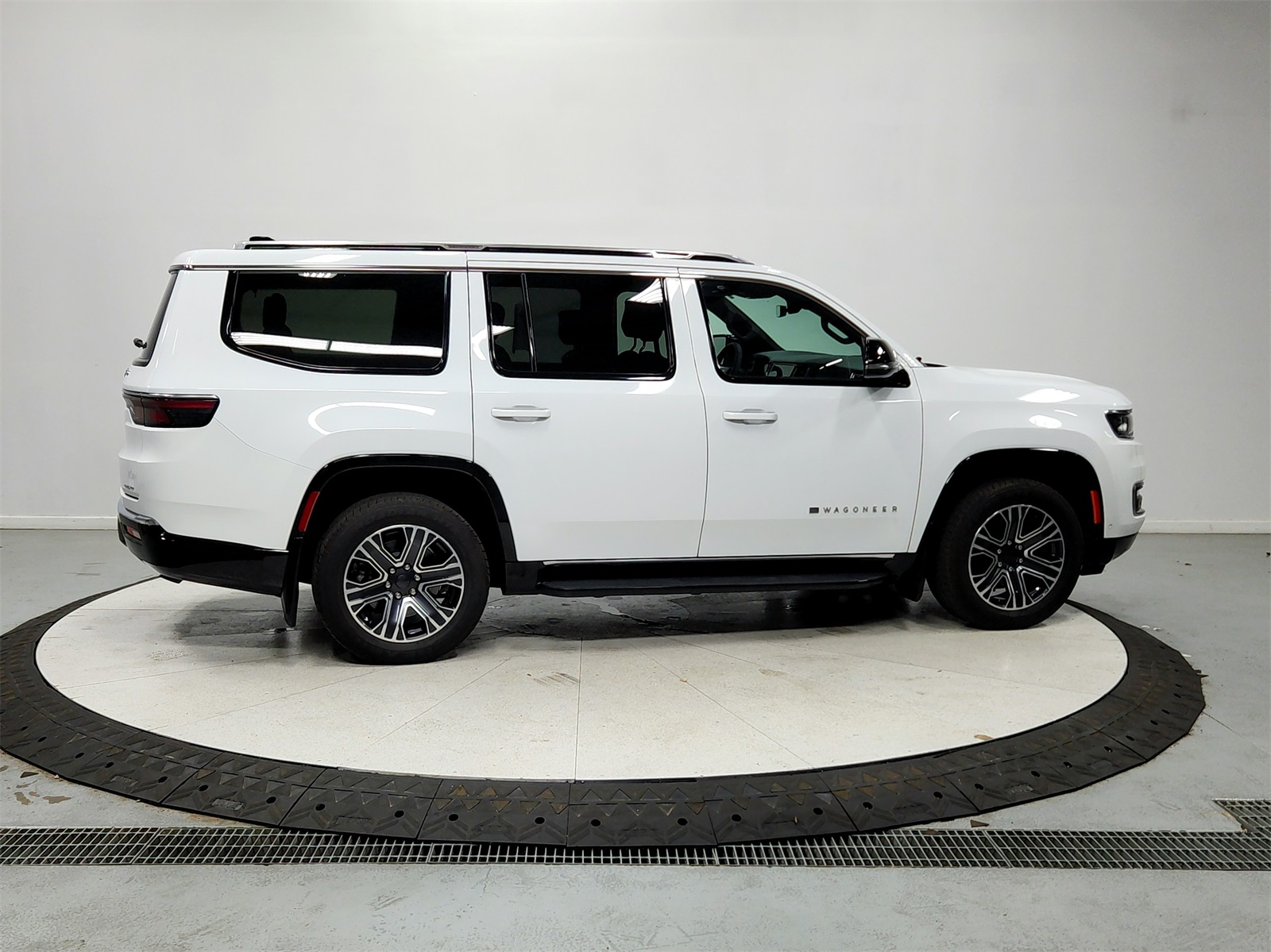 2024 Jeep Wagoneer Series II photo 7