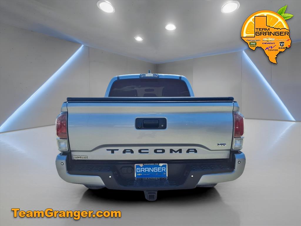 2017 Toyota Tacoma Limited V6 photo 7