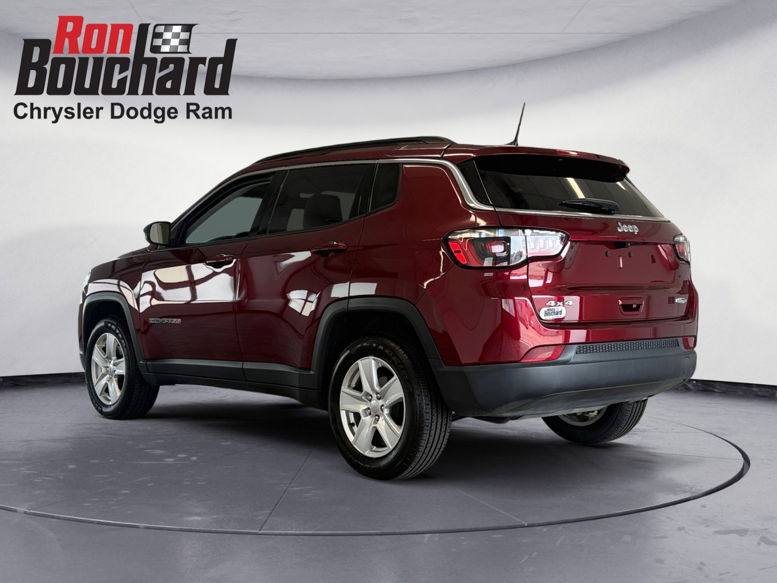 2022 Jeep Compass Latitude photo 3