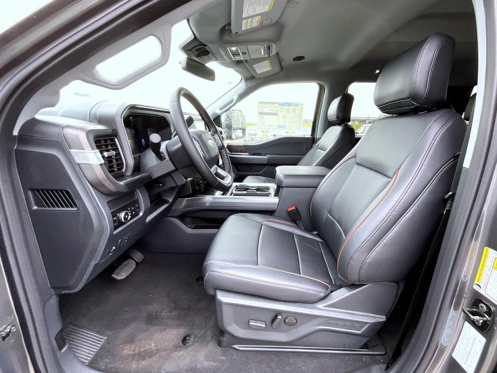 2025 Ford F-350 photo 10