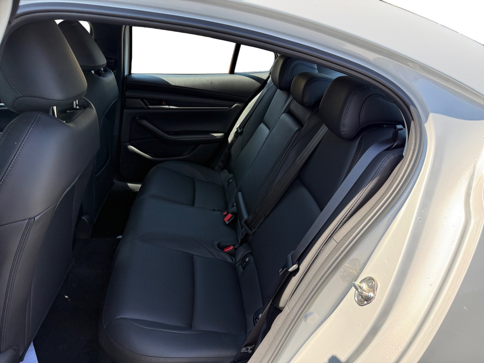 2025 Mazda Mazda3 2.5 Select Sport photo 16