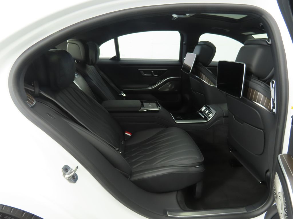 2026 Mercedes Benz S 63 e photo 20