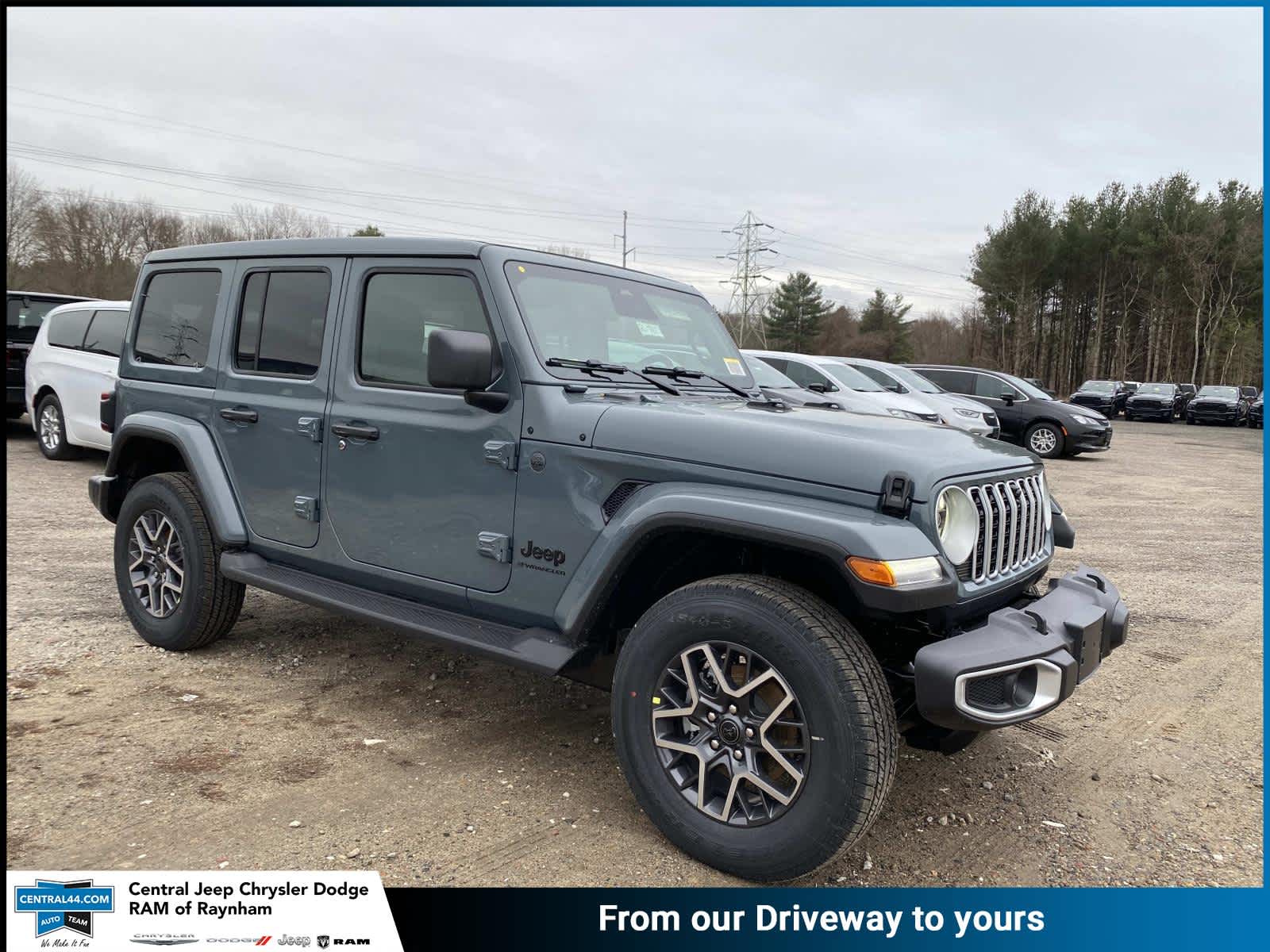 2026 Jeep Wrangler 4-Door Sahara's photo