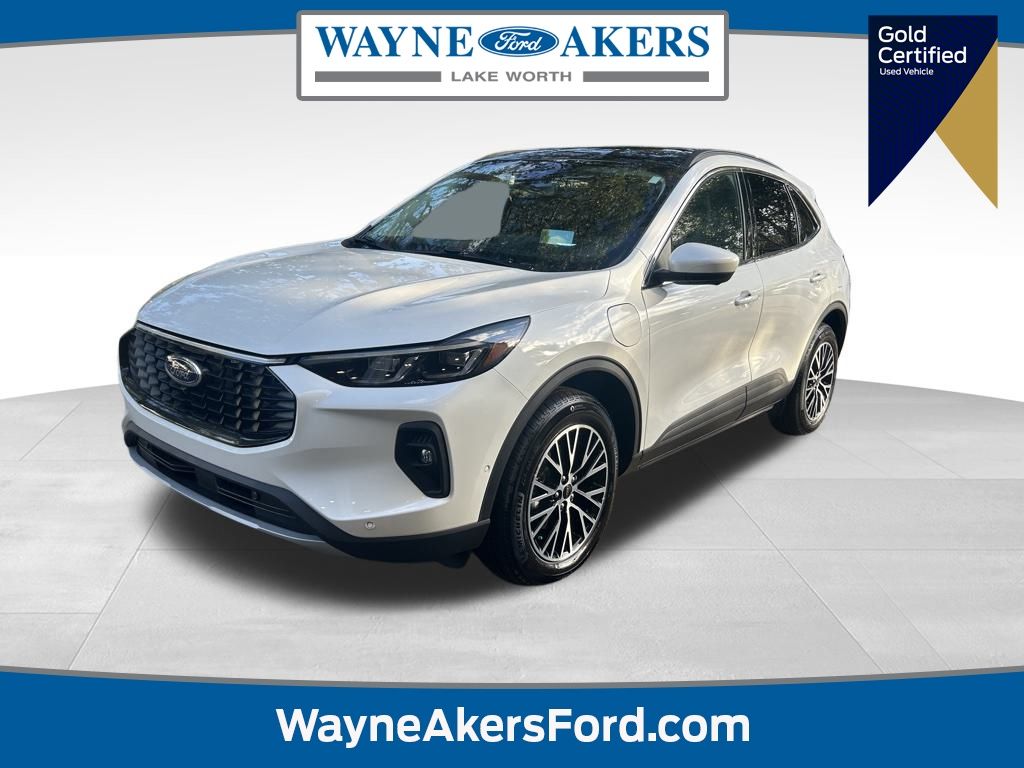 2024 Ford Escape PHEV's photo