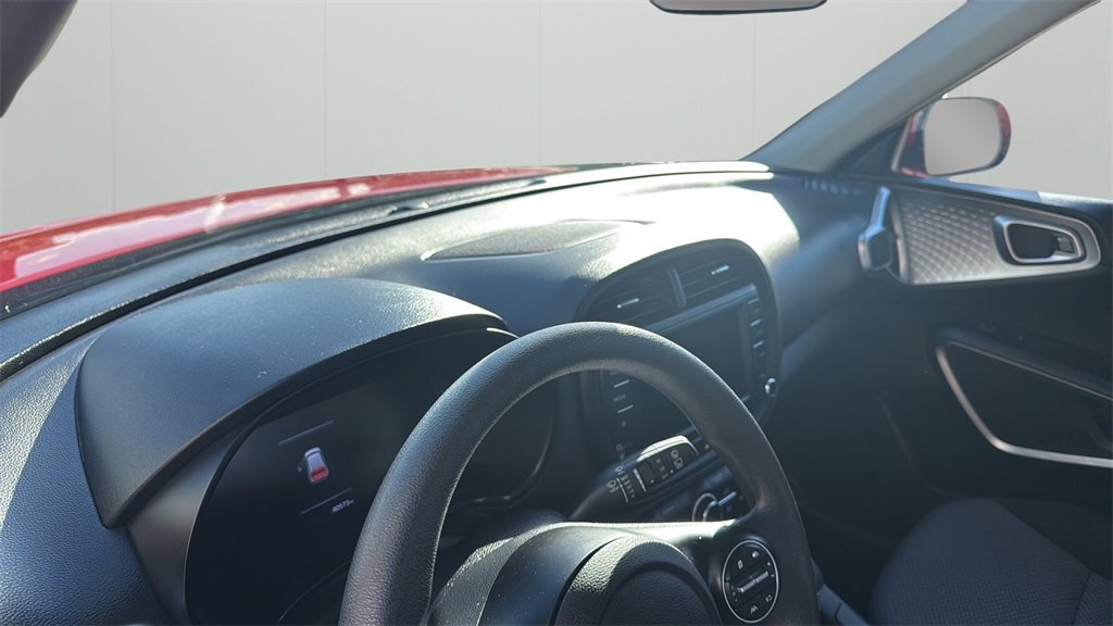 2023 Kia Soul LX photo 39