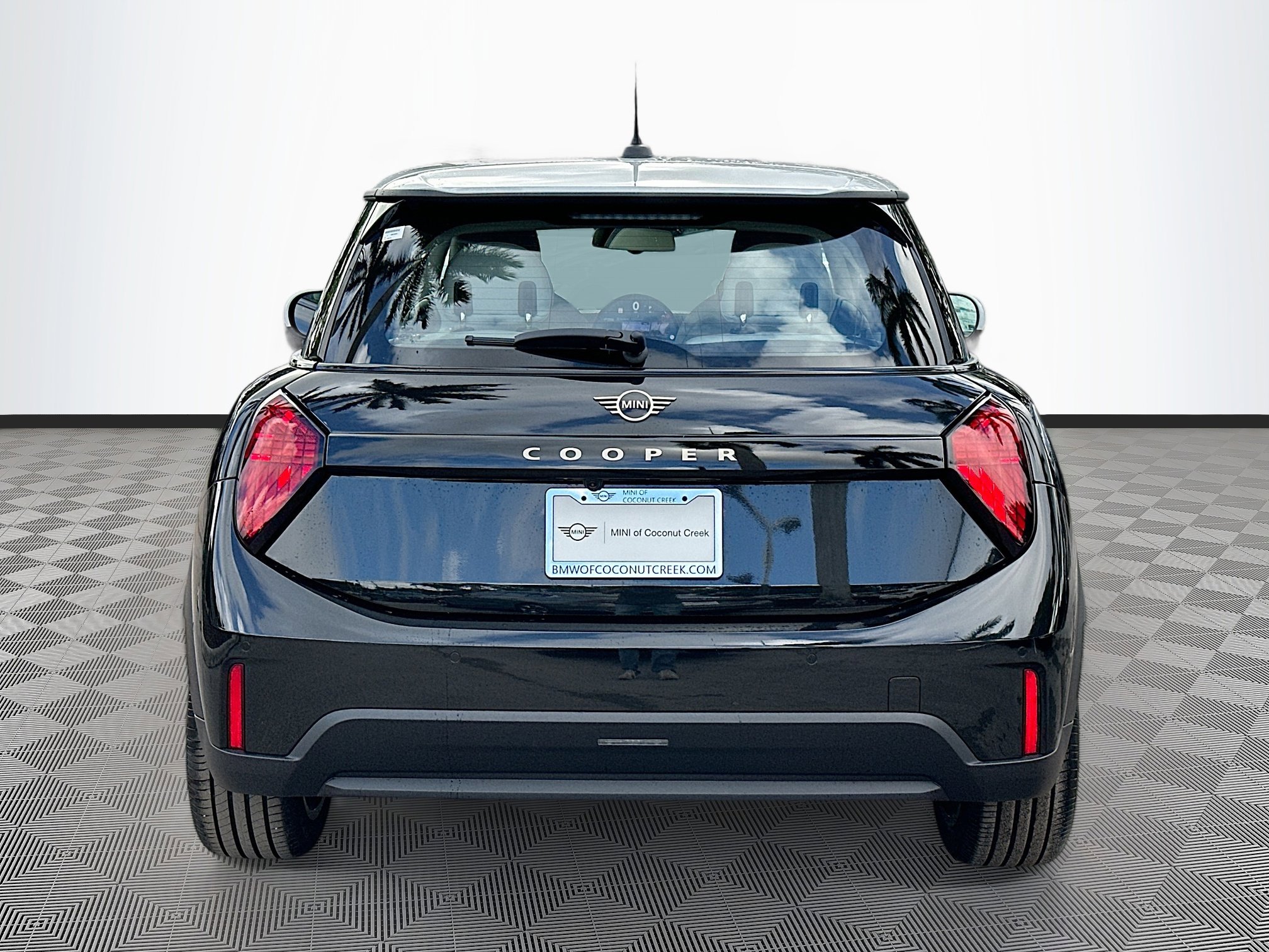 2025 Mini Cooper 2 Door Hardtop Signature photo 6