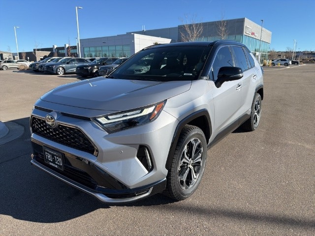 2025 Toyota RAV4 XSE's photo
