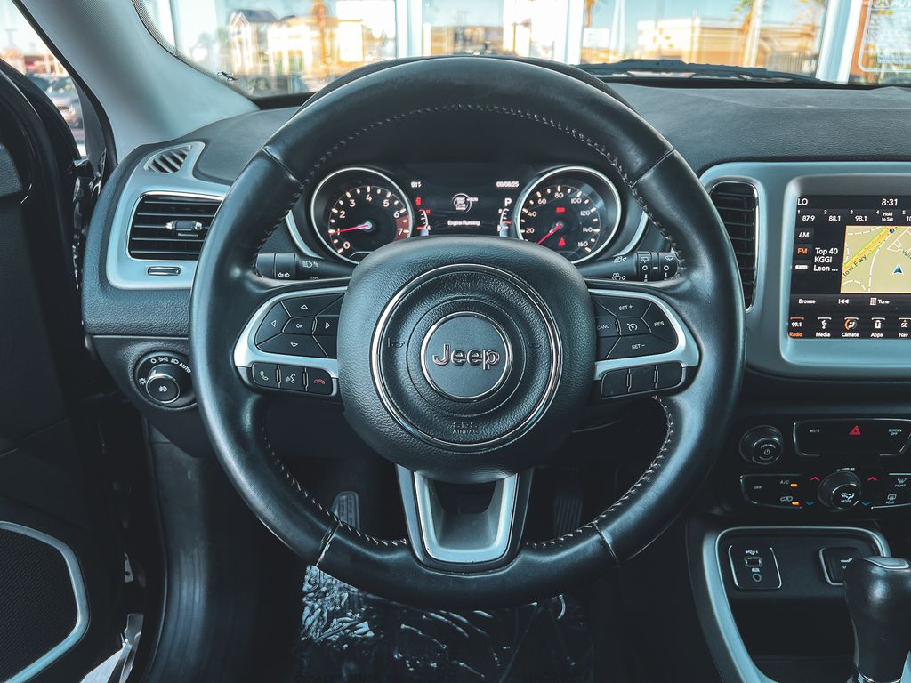 2019 Jeep Compass Latitude photo 18