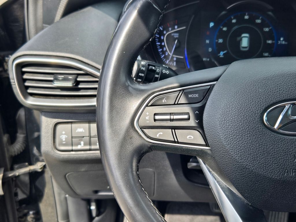 2020 Hyundai Santa Fe SEL photo 25