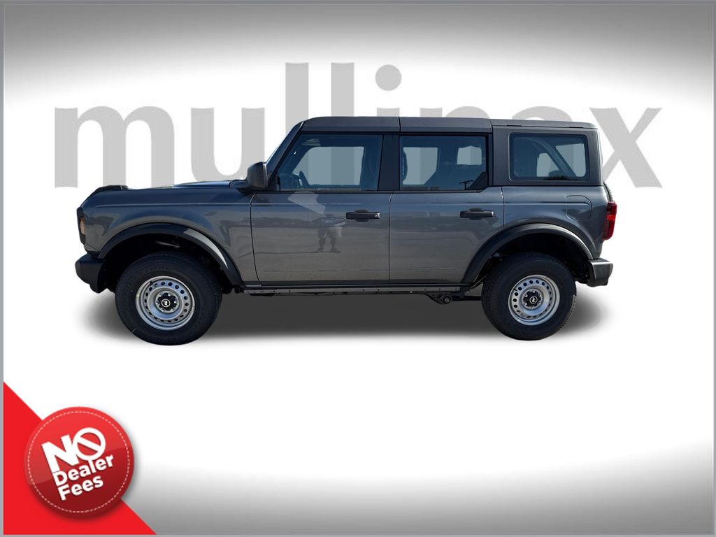 2025 Ford Bronco Base photo 2