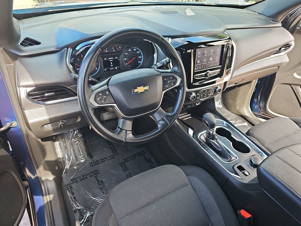 2023 Chevrolet Traverse Cloth photo 16